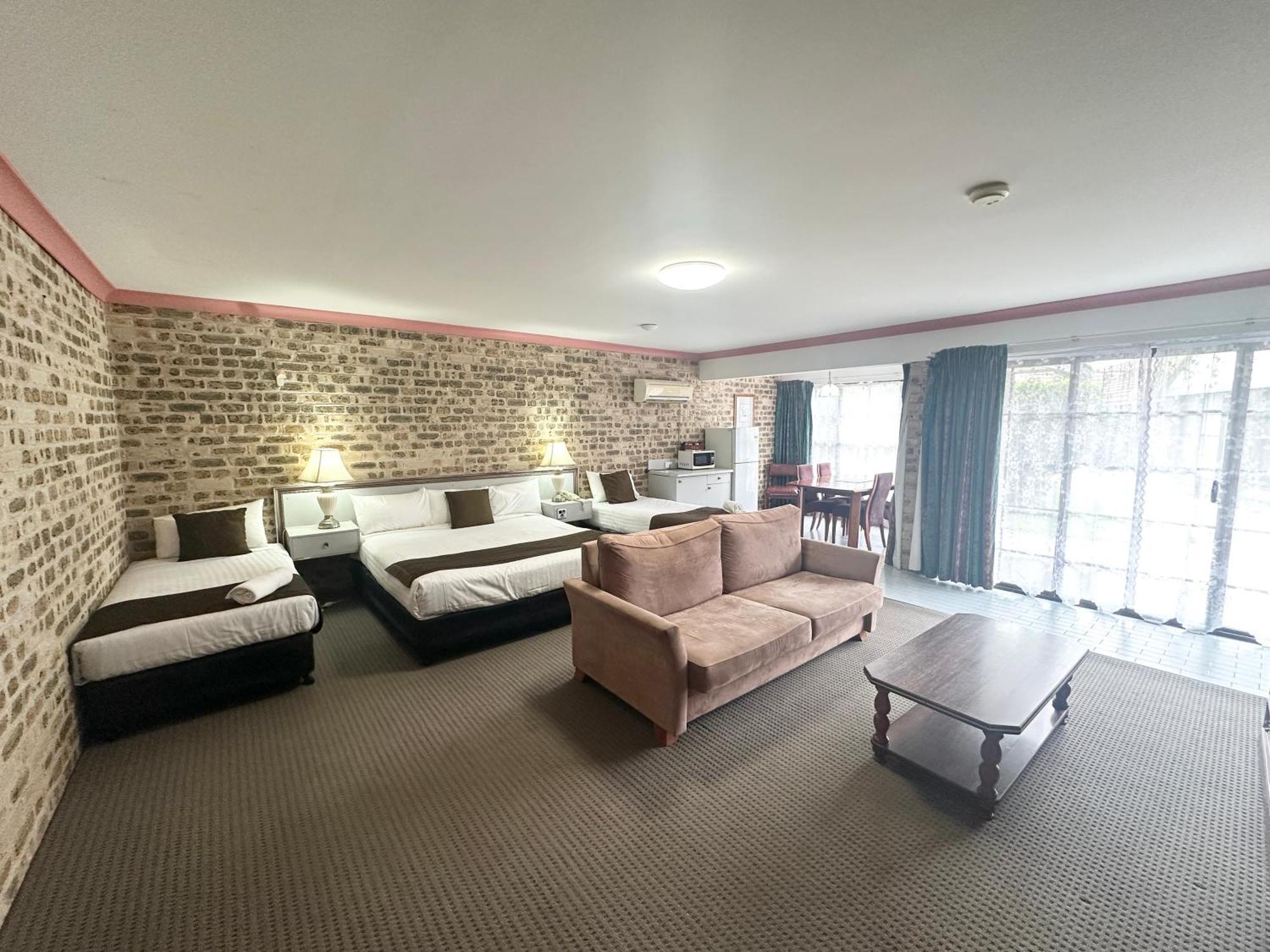 Sir Francis Drake Motel Heatherbrae Eksteriør billede
