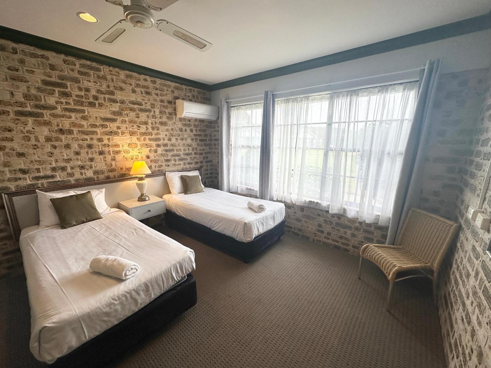 Sir Francis Drake Motel Heatherbrae Eksteriør billede